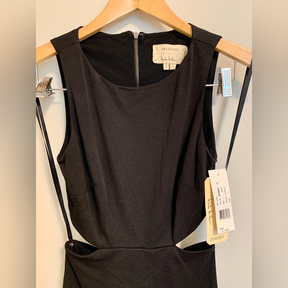 Never worn, with tags Black dress with back cut-out - Picture 2 of 4